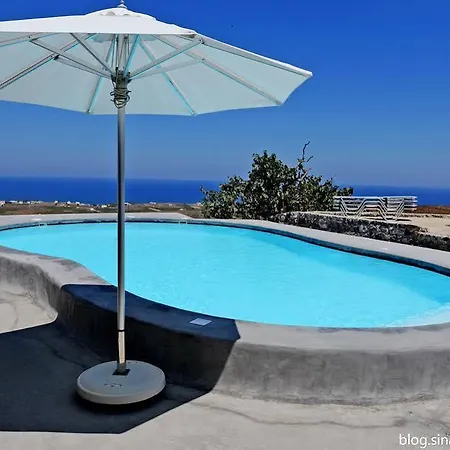 Ambelia Traditional 3* Oia (Santorini)