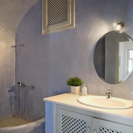 Ambelia Traditional Appart hôtel 3*