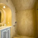 Neema Maison Finikia Santorini