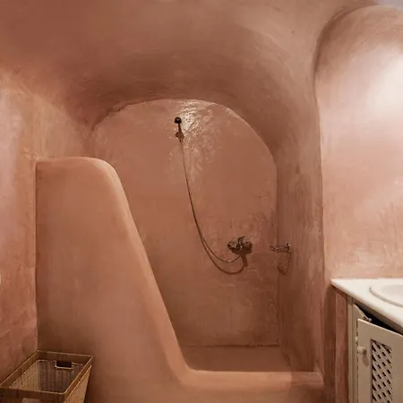 Ambelia Traditional Apartmanhotel Ía