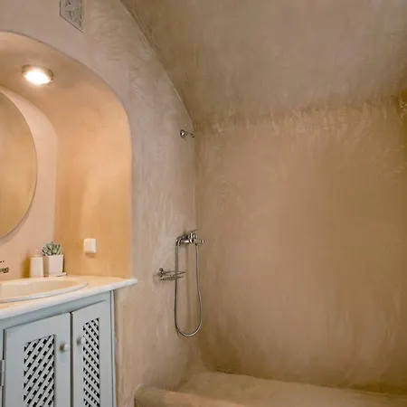 Ambelia Traditional Apartmanhotel
