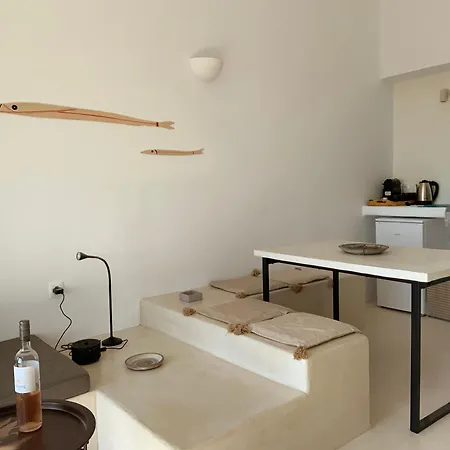 Ambelia Traditional Apartmanhotel Ía