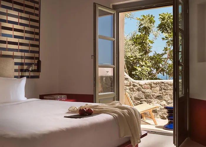 Neema Maison Finikia Santorini Aparthotel