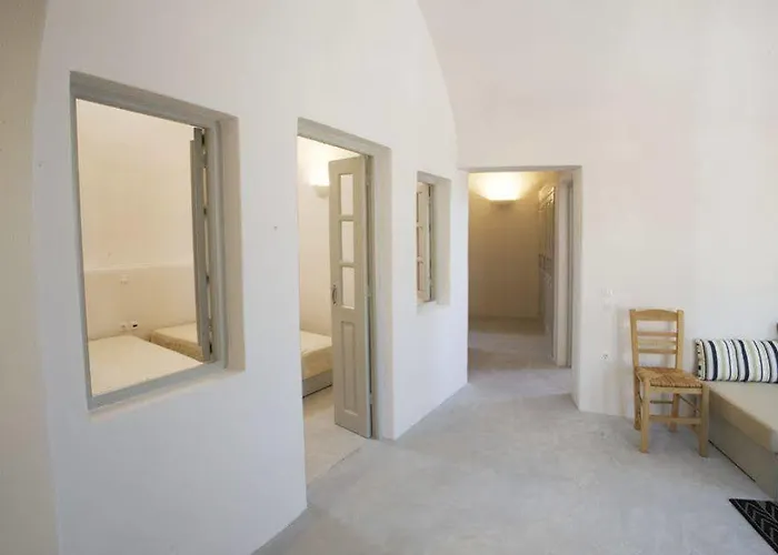 Neema Maison Finikia Santorini 4* Oia (Santorini)